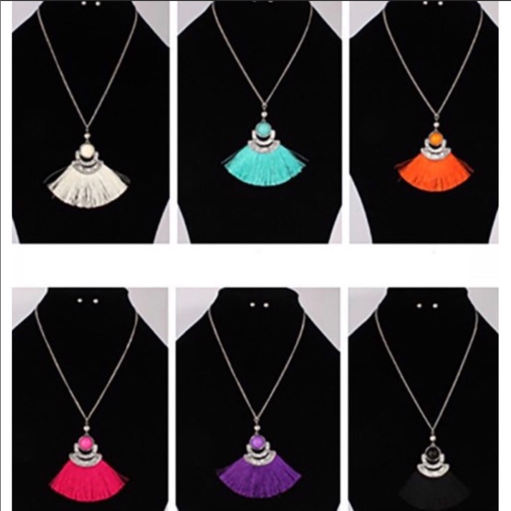 Black Tassel Necklace!  Silver Tone chain.  New! - Picture 3 of 3